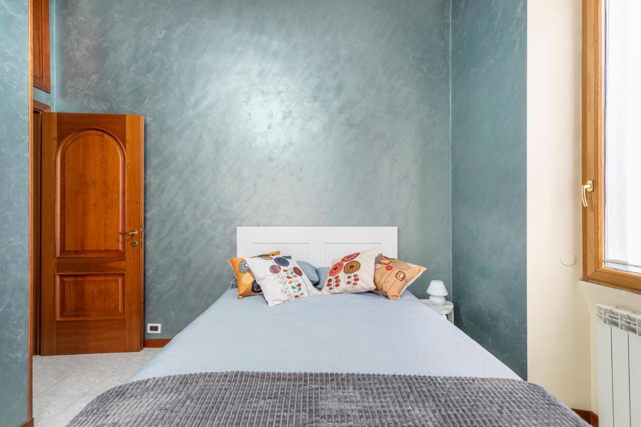 Hostly - Domus Happya - Dream In The Appia Antica Park Apartment Рим Екстериор снимка
