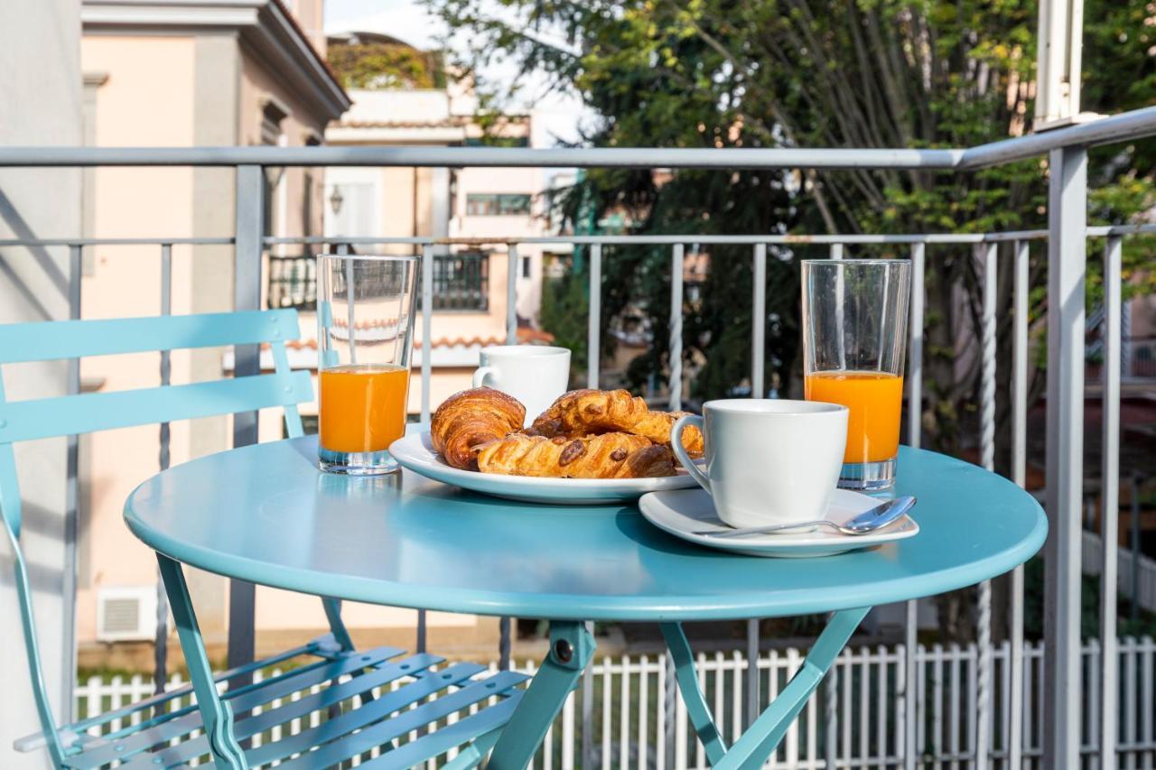 Hostly - Domus Happya - Dream In The Appia Antica Park Apartment Рим Екстериор снимка