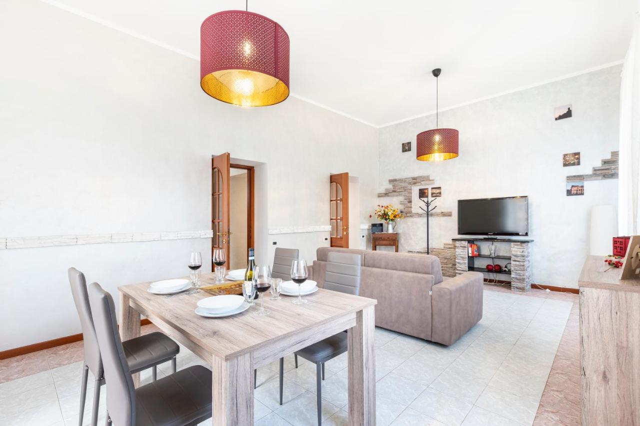 Hostly - Domus Happya - Dream In The Appia Antica Park Apartment Рим Екстериор снимка